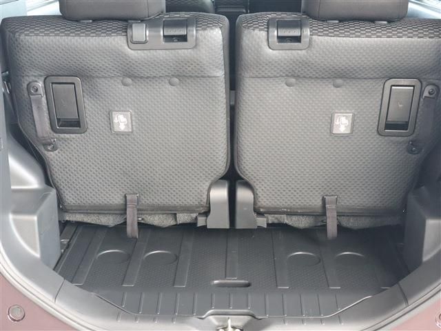 Toyota Pixis Mega 2019-04 191985-16