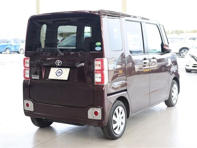 Toyota Pixis Mega 2019-04 191985-5