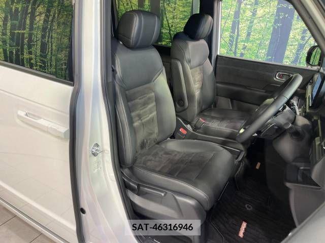 Honda e 2023-11 337955-9