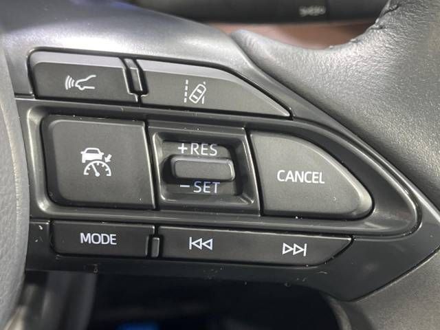 Toyota YARIS CROSS 2022-08 10015-4