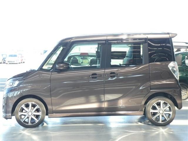 Nissan DAYZ ROOX 2018-09 21438-20