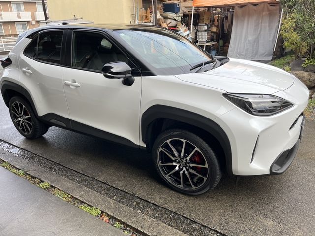 Toyota YARIS CROSS 2023-11 184273-4