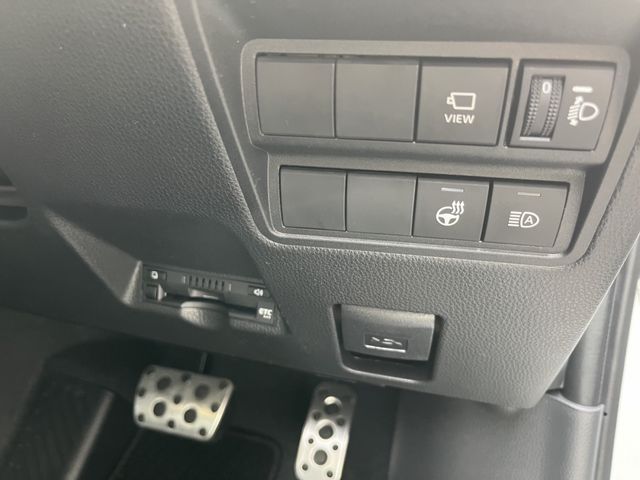Toyota YARIS CROSS 2023-11 184273-21