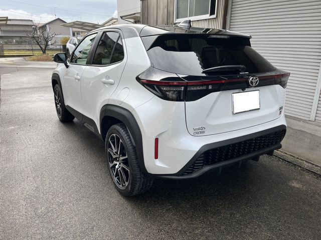 Toyota YARIS CROSS 2023-11 184273-6