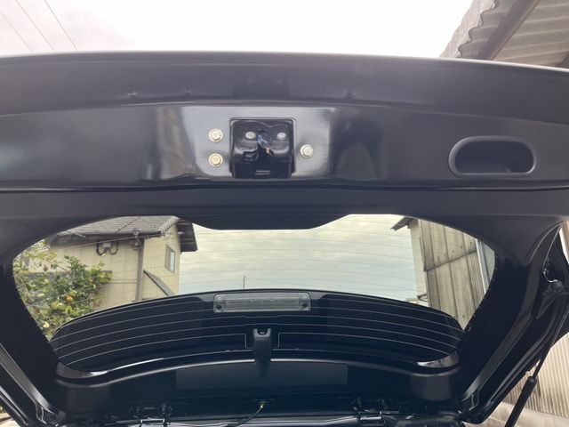 Toyota YARIS CROSS 2023-11 184273-29
