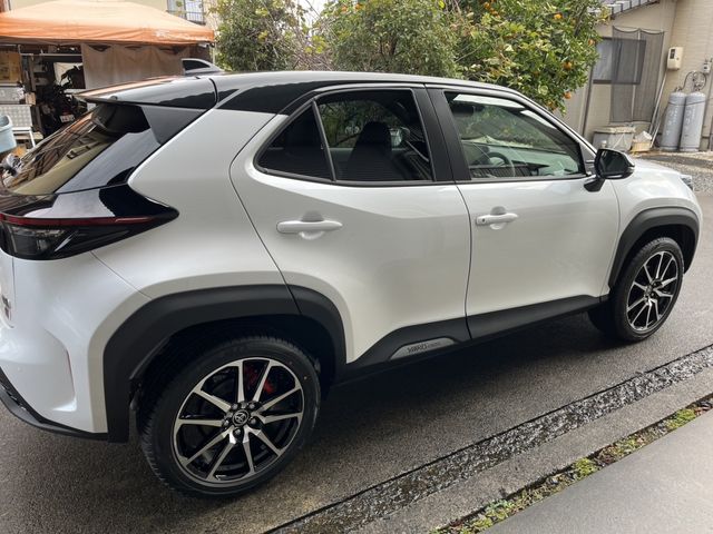 Toyota YARIS CROSS 2023-11 184273-7