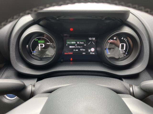Toyota YARIS CROSS 2023-11 184273-9
