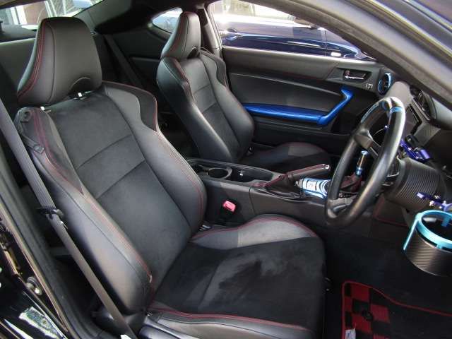 Subaru BRZ 2016-03 182845-17