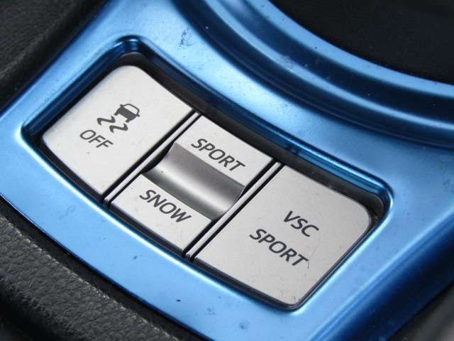 Subaru BRZ 2016-03 182845-11