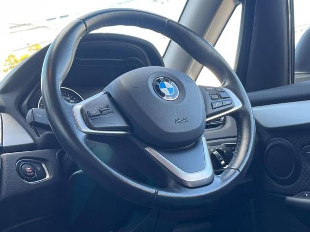 Bmw 2 SERIES 2016-11 187843-9