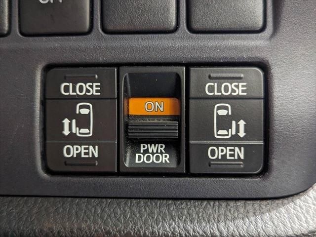 Toyota VOXY 2014-07 27544-29