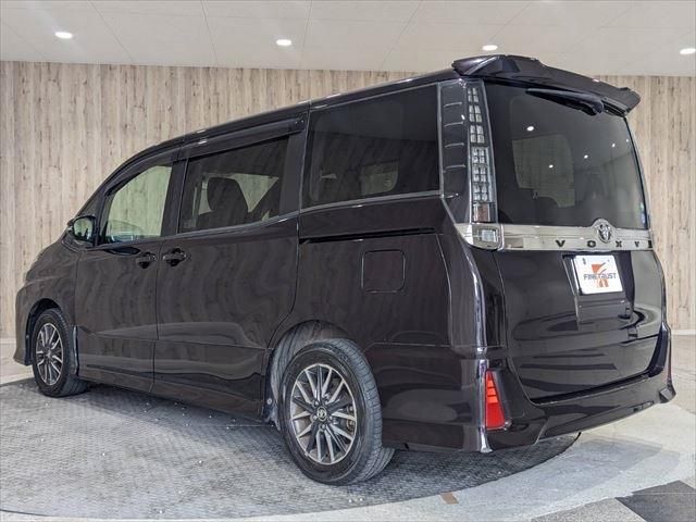 Toyota VOXY 2014-07 27544-6
