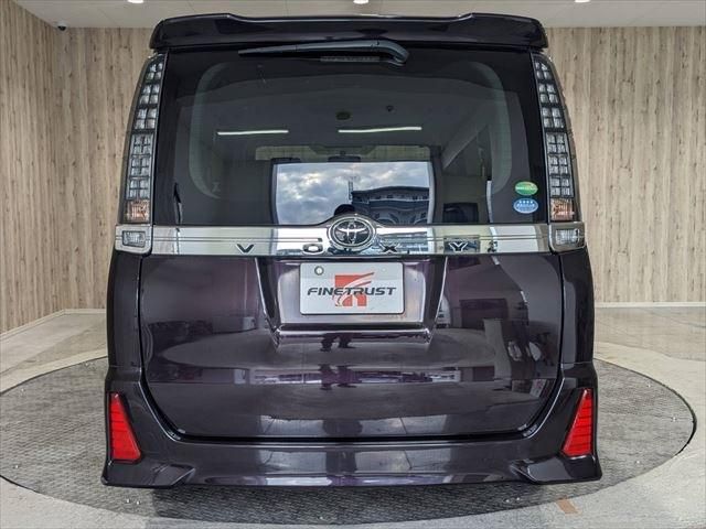 Toyota VOXY 2014-07 27544-5