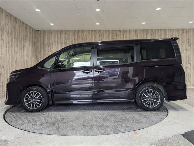 Toyota VOXY 2014-07 27544-7