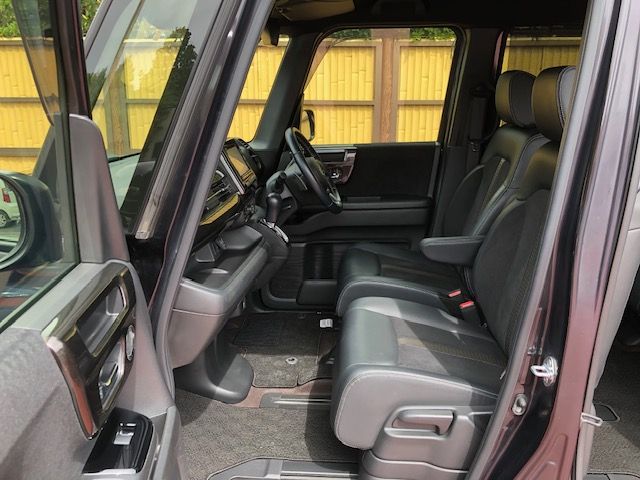 Honda N BOX CUSTOM 2017-11 11408-18