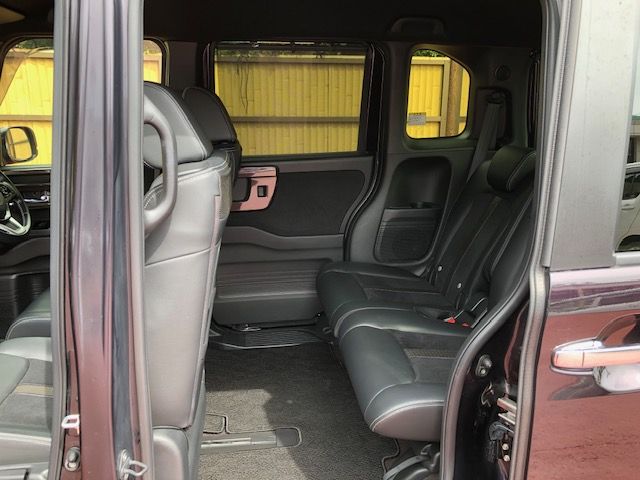 Honda N BOX CUSTOM 2017-11 11408-12
