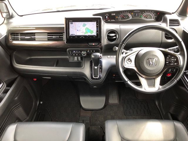 Honda N BOX CUSTOM 2017-11 11408-1
