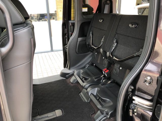 Honda N BOX CUSTOM 2017-11 11408-17