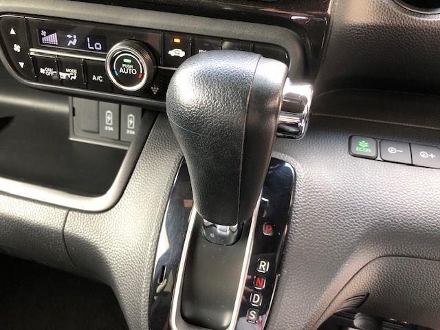 Honda N BOX CUSTOM 2017-11 11408-19