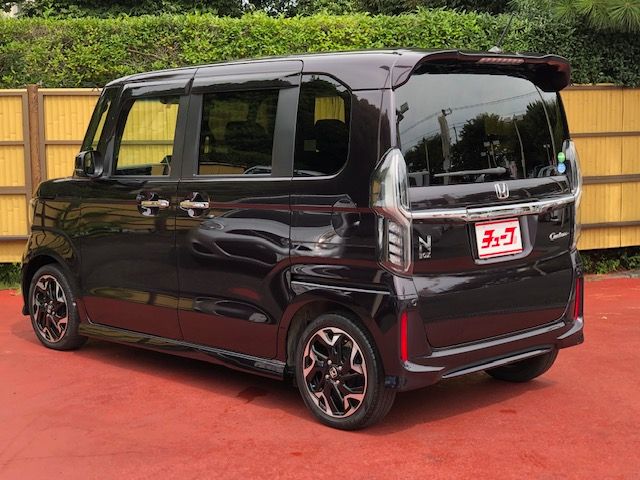 Honda N BOX CUSTOM 2017-11 11408-8