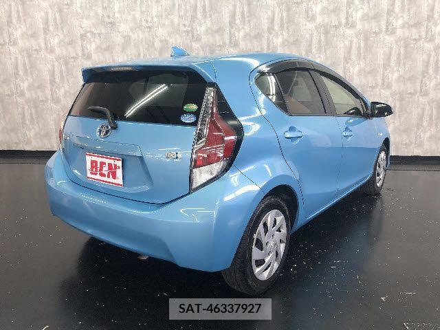 Toyota AQUA 2015-07 356230-2