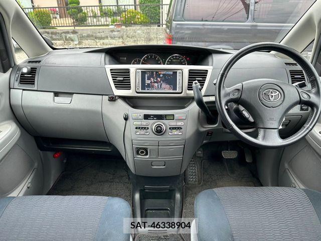 Toyota VOXY 2007-05 289216-13