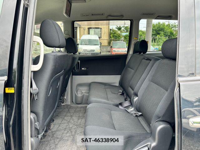 Toyota VOXY 2007-05 289216-11