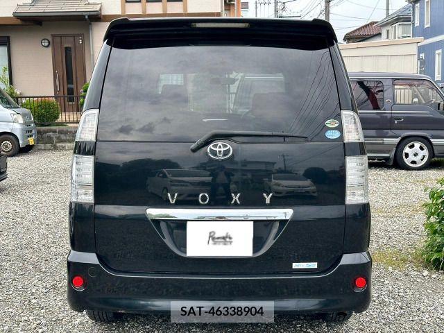 Toyota VOXY 2007-05 289216-4