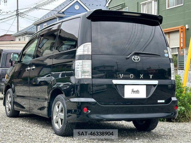 Toyota VOXY 2007-05 289216-5