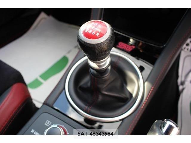 Subaru WRX STI 2017-10 290279-3