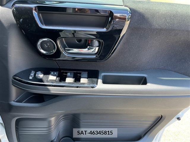 Honda N BOX CUSTOM 2023-07 364898-23