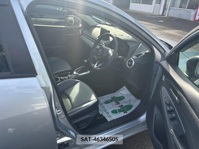 Mazda MAZDA2 2021-08 218900-1