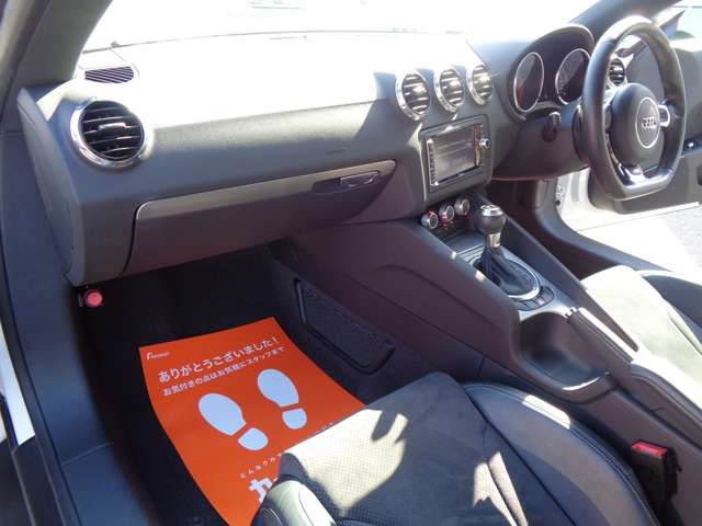 Audi TT 2014-04 25036-13
