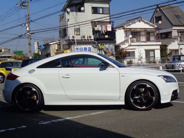 Audi TT 2014-04 25036-18