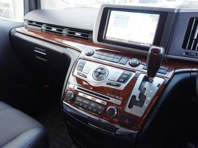 Nissan ELGRAND 2008-03 24137-7