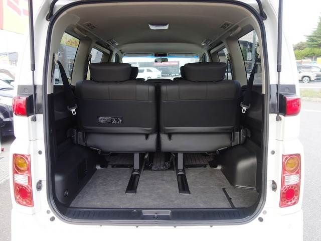 Nissan ELGRAND 2008-03 24137-16