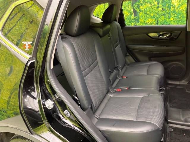 Nissan X-TRAIL 2019-02 195629-10