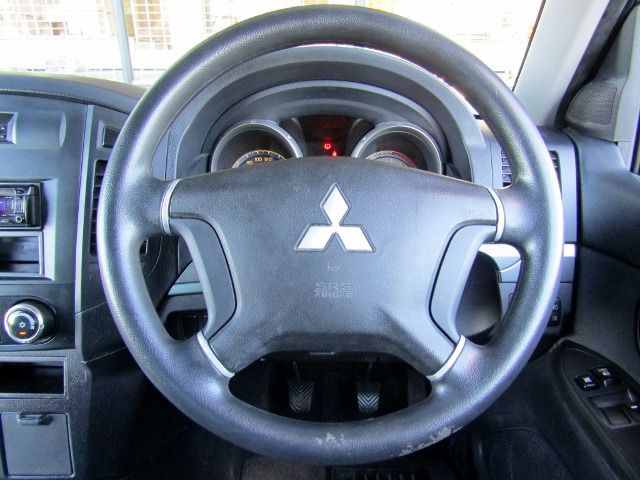 Mitsubishi PAJERO 2010-04 181634-14