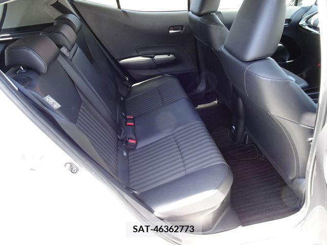 Toyota AQUA 2021-08 261175-12