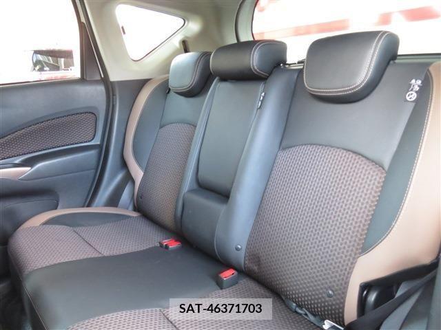 Nissan NOTE 2017-08 206956-13