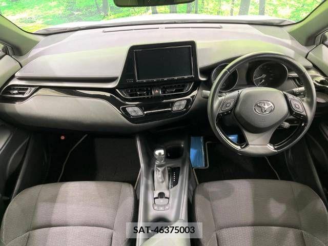 Toyota C-HR 2018-03 264104-1