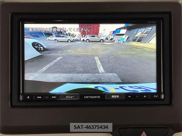 Honda N BOX 2022-06 340226-13