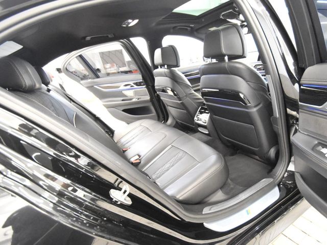 Bmw 7 SERIES 2017-02 11167-17