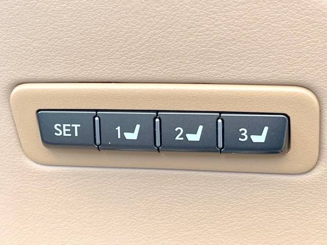 Lexus LC 2018-01 193685-6