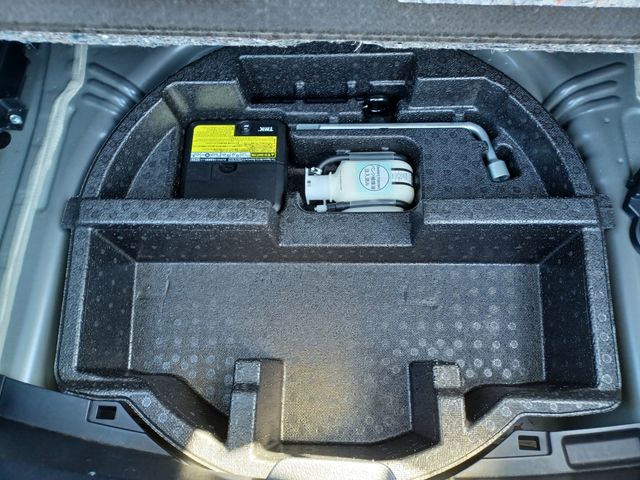 Toyota VITZ 2018-04 2133-10