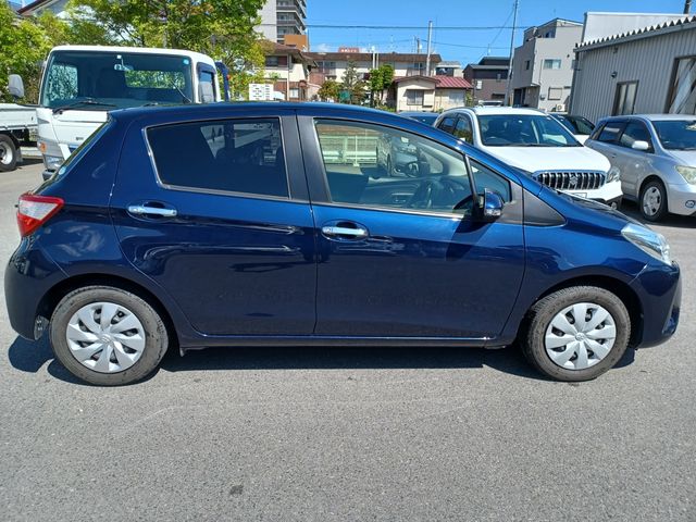 Toyota VITZ 2018-04 2133-3