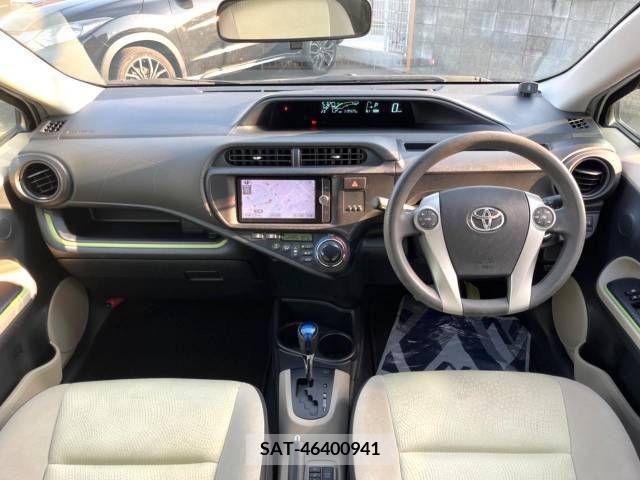 Toyota AQUA 2014-03 314184-1