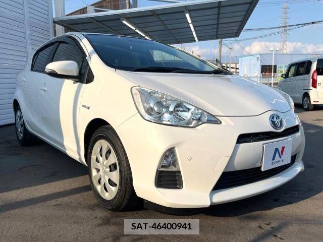 Toyota AQUA 2014-03 314184-19