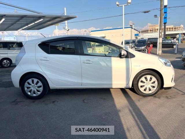 Toyota AQUA 2014-03 314184-18