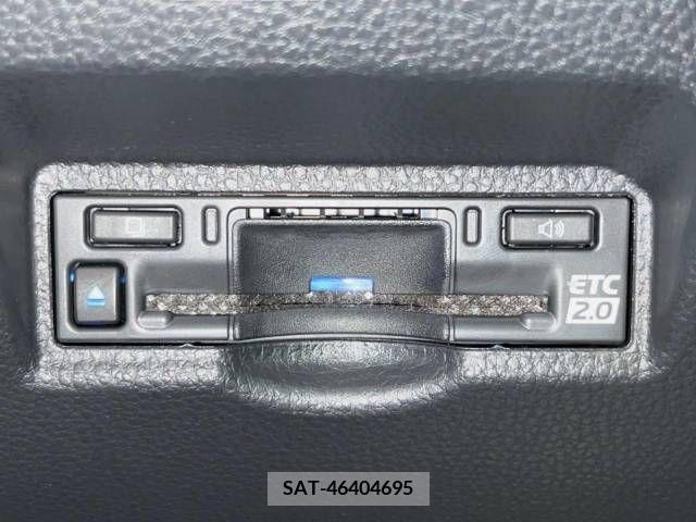 Toyota VOXY 2023-10 289241-7